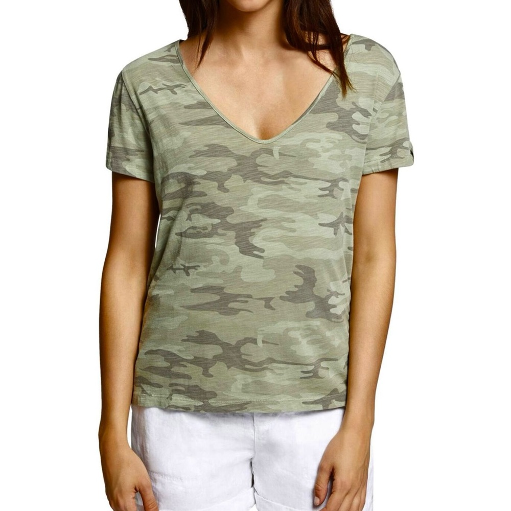 Sanctuary Green Camo Tee Shirt Size Large